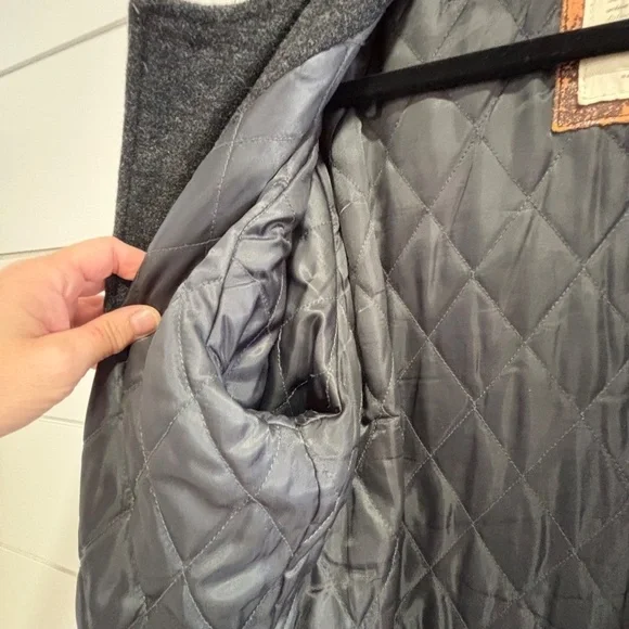 Vintage Roots men's wool blend button up jacket with quilted lining size small - Picture 10 of 16